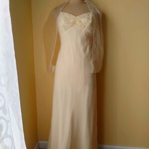 Elegant MoriLee Bridesmaid, Party,‎ Prom dress size 9/10